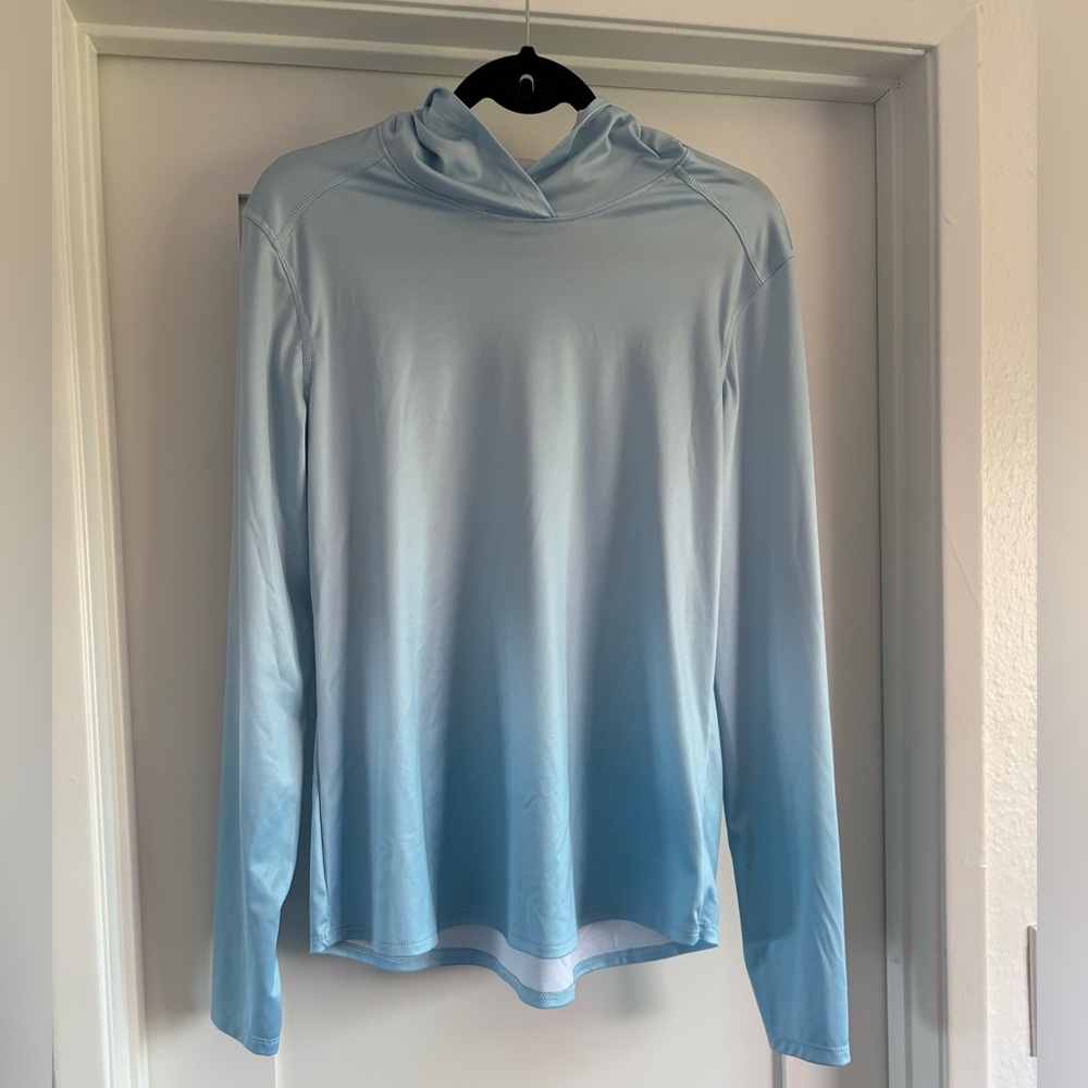 Bass Pro Shops World Wide
Sportsman Sun Hoodie Womens
Medium Blue Ombré Fishing